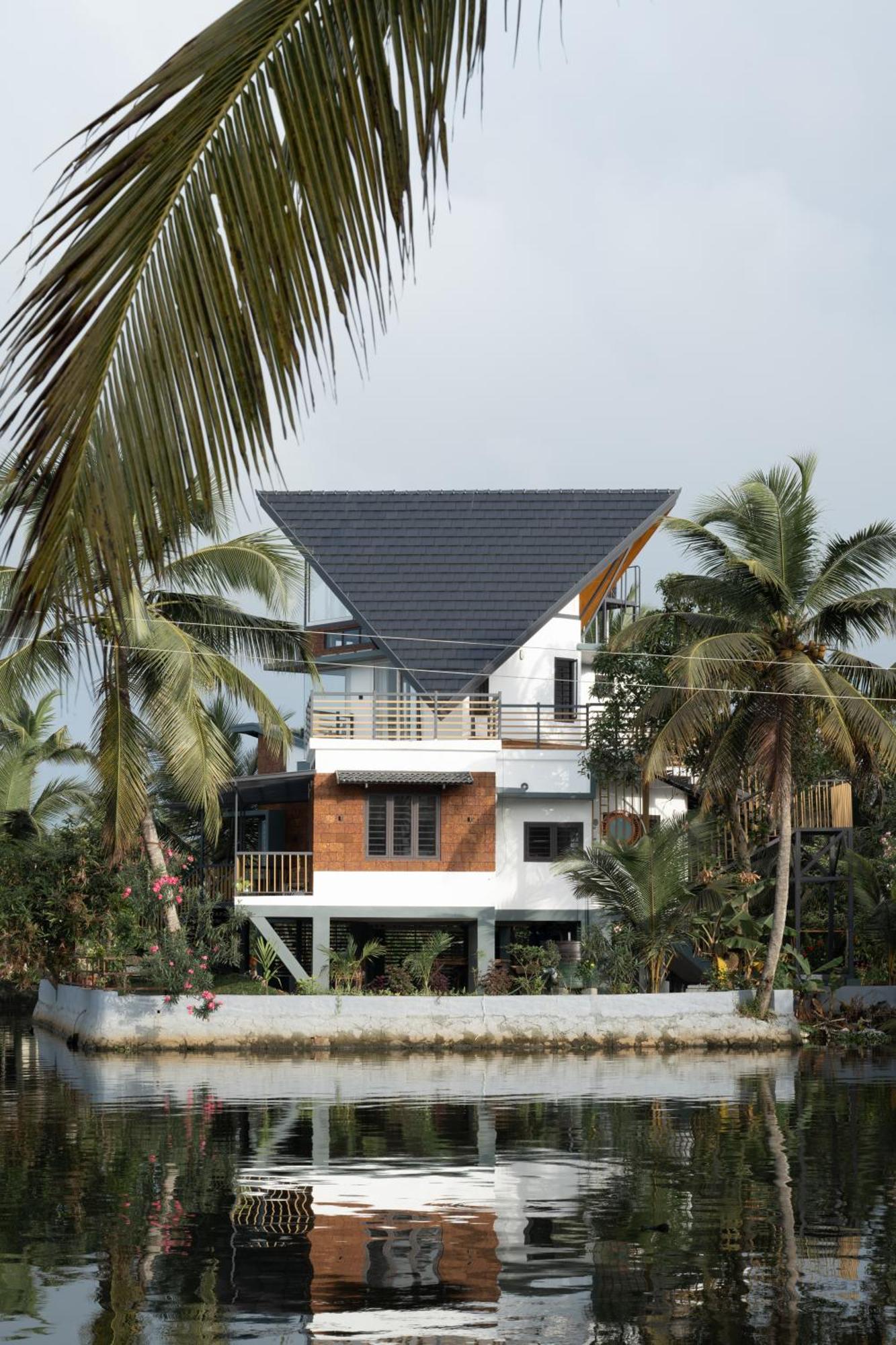 Shiphouse Villa Alappuzha ภายนอก รูปภาพ